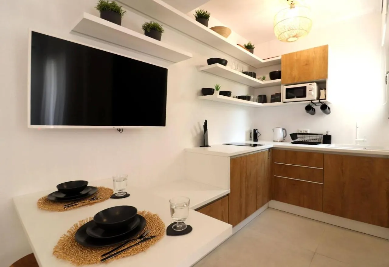The Nine Graces - Agia Anna Beach Apartements Apartment